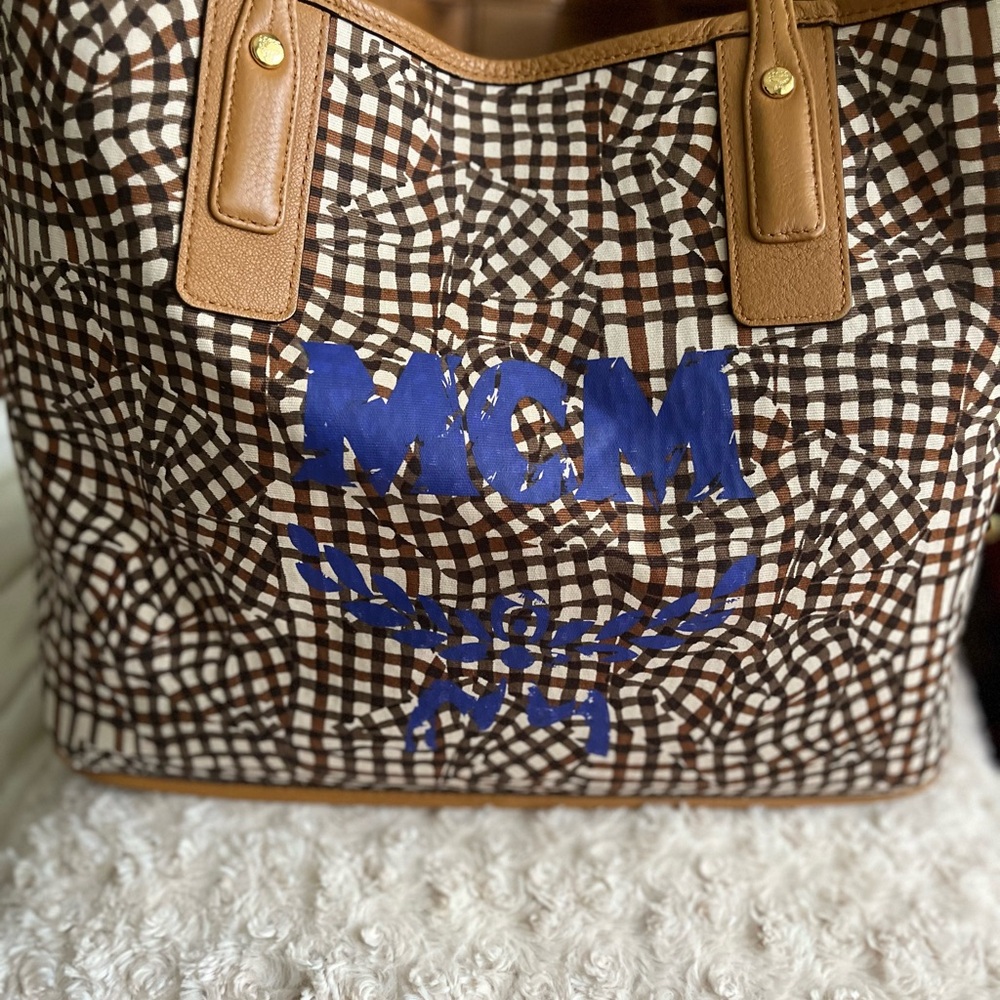 Mcm Medium Reversible Tote In Cognac Color - image 6